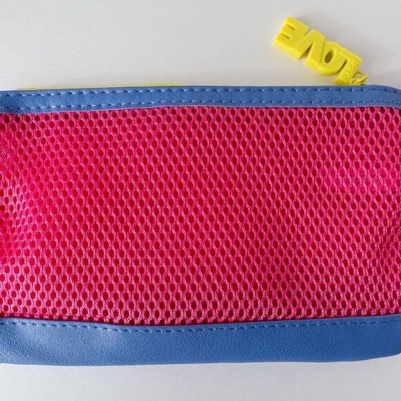 5/$20 NWOT Ipsy Glam Bag June 2023 Mesh Bright Pink Love Summer Makeup Bag - Picture 2 of 5